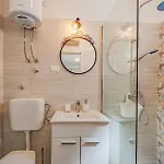 Дом отдыха Gorgeous Home In Potomje With Wifi *