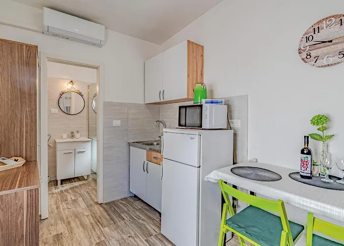 Holiday home Awesome In With Wifi